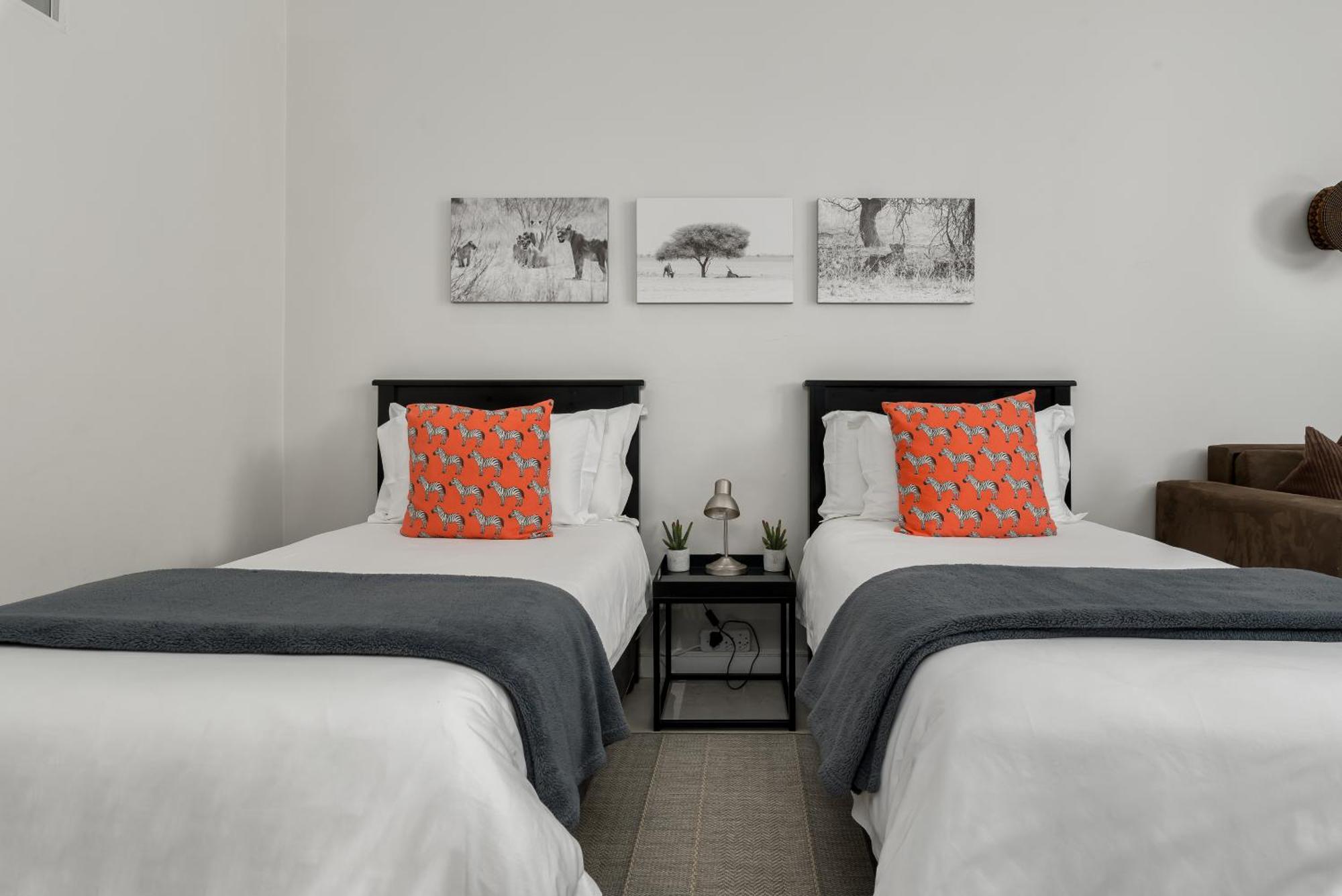 Sunset Splendour Guesthouse ヌールトフック エクステリア 写真