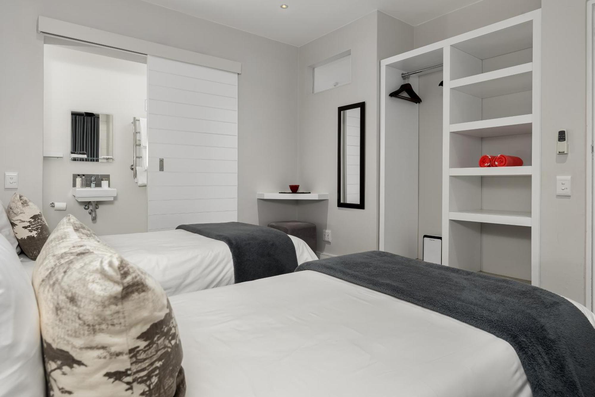 Sunset Splendour Guesthouse ヌールトフック 部屋 写真
