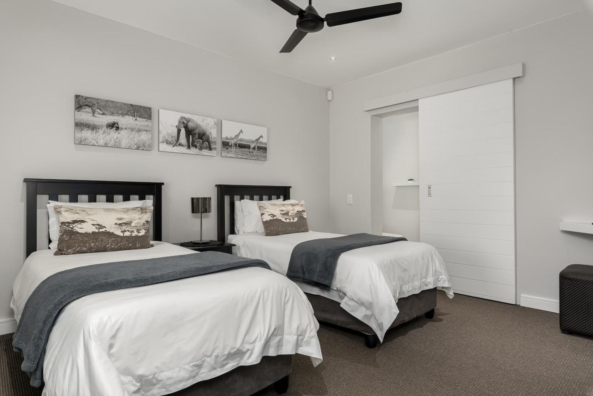 Sunset Splendour Guesthouse ヌールトフック 部屋 写真